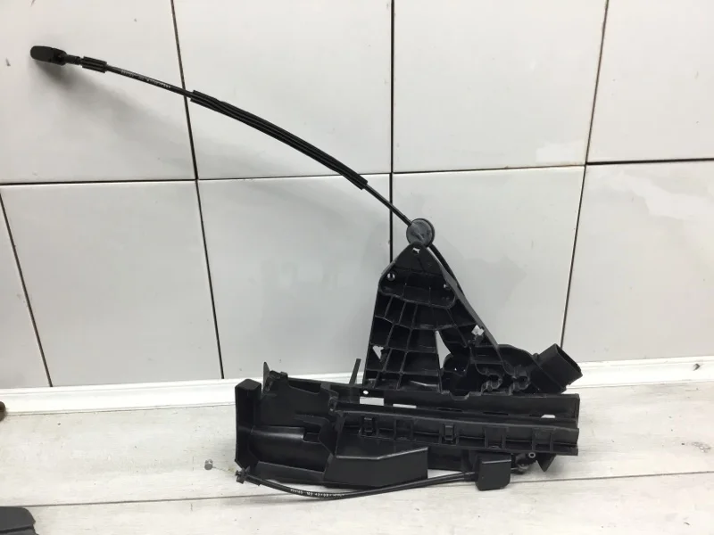 Замок двери FORD FOCUS 2009 4924694 УНИВЕРСАЛ DV6T GPDA, передний правый