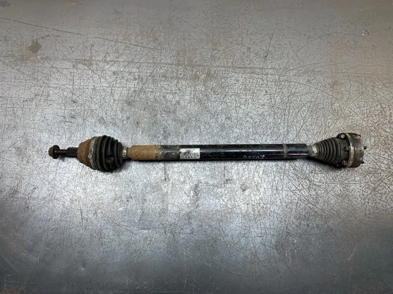 Полуось VOLKSWAGEN GOLF 2010 1K0407272CC ХЭТЧБЕК CAYB, передний правый