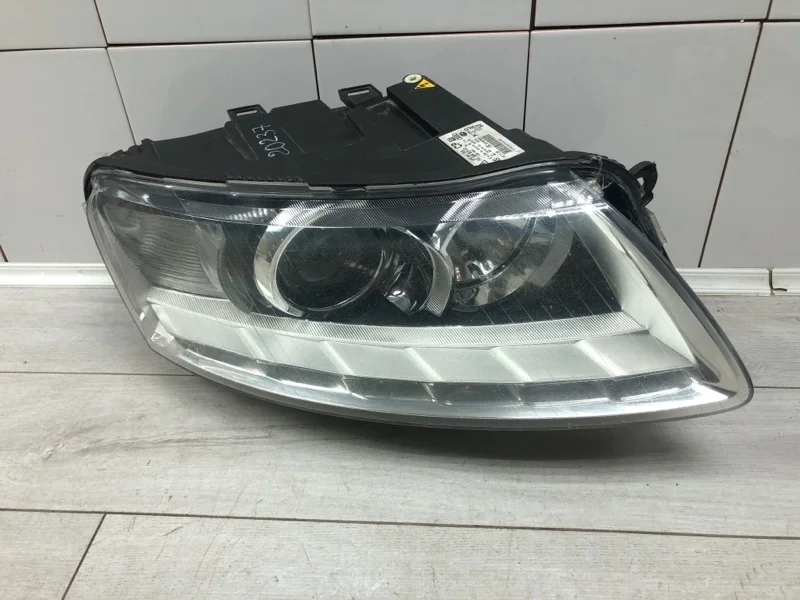 Фара AUDI A6 2007 4F0941004 УНИВЕРСАЛ BPP, передняя правая