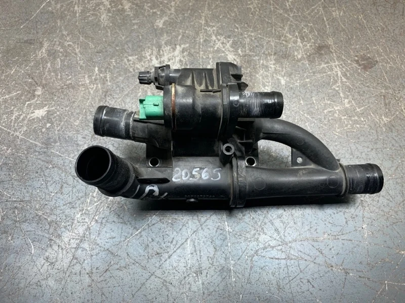 Корпус термостата Peugeot Partner 2010 1336AF ФУРГОН 9HZ DV6TED4BU