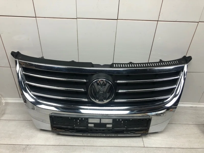 Решетка радиатора в сборе Volkswagen Touran 2007 1T0853651AG МИНИВЭН BLS