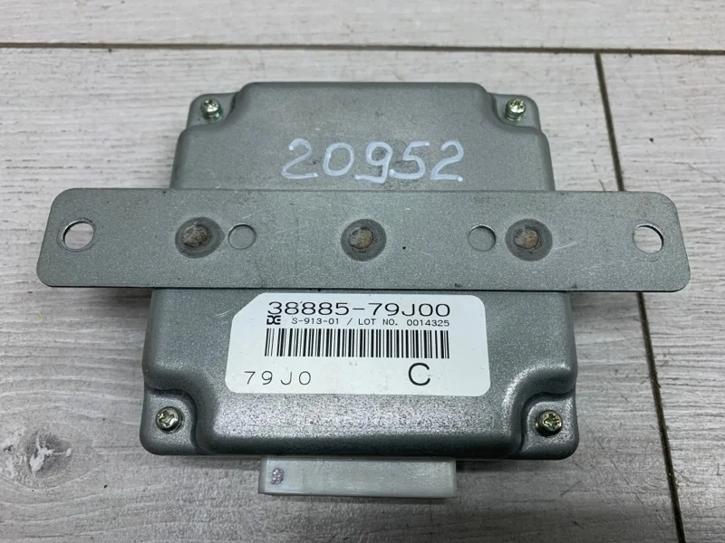 Блок управления SUZUKI SX4 2006 3888579J00 ХЭТЧБЕК D19AA