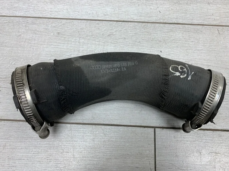 Патрубок интеркулера AUDI A6 2007 4F0145709G УНИВЕРСАЛ BPP