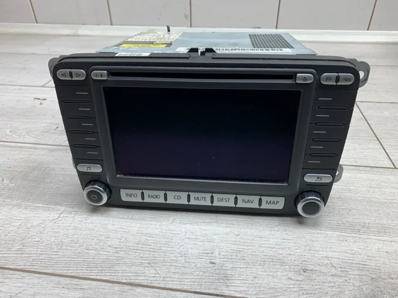 Магнитола Volkswagen Passat 2006 1K0035198C УНИВЕРСАЛ BKP