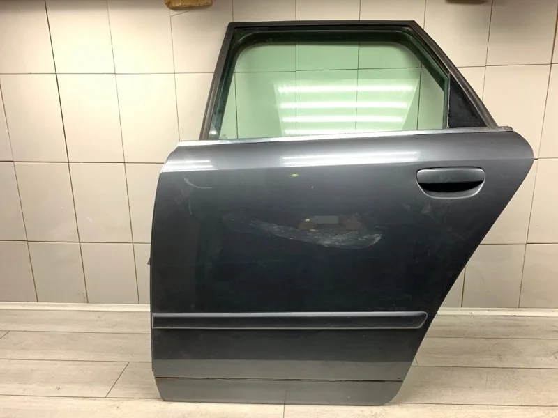 Дверь AUDI A4 2004 8E0833051 УНИВЕРСАЛ ALZ, задняя левая