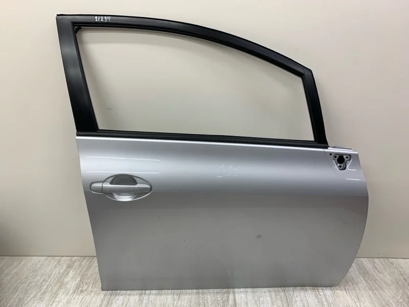 Дверь TOYOTA AURIS 2011 6700102260 ХЭТЧБЕК 1ND-TV, передняя правая