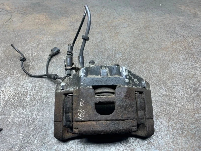 Суппорт тормозной AUDI A6 2007 4F0615123 УНИВЕРСАЛ BPP, передний левый