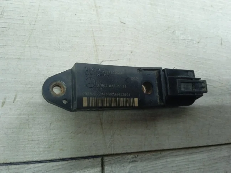 Датчик удара Mercedes-Benz E-Class 2003 A0028202726 УНИВЕРСАЛ 646.961 30 115431, левый