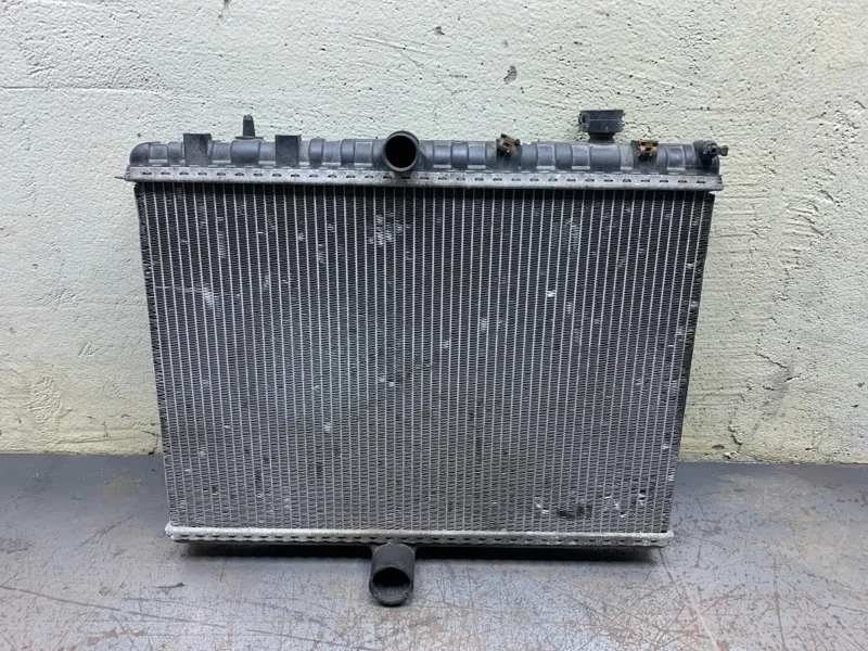 Радиатор охлаждения SUZUKI SWIFT 2016 1498986080 ХЭТЧБЕК K12B