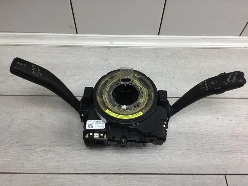 Подрулевой переключатель стрекоза AUDI A4 2008 8K0953502BJ УНИВЕРСАЛ CAGA