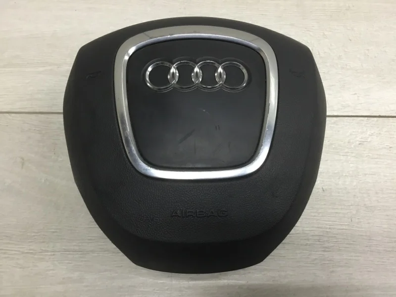Подушка безопасности в руль AUDI A4 2008 8K0880201 УНИВЕРСАЛ CAGA