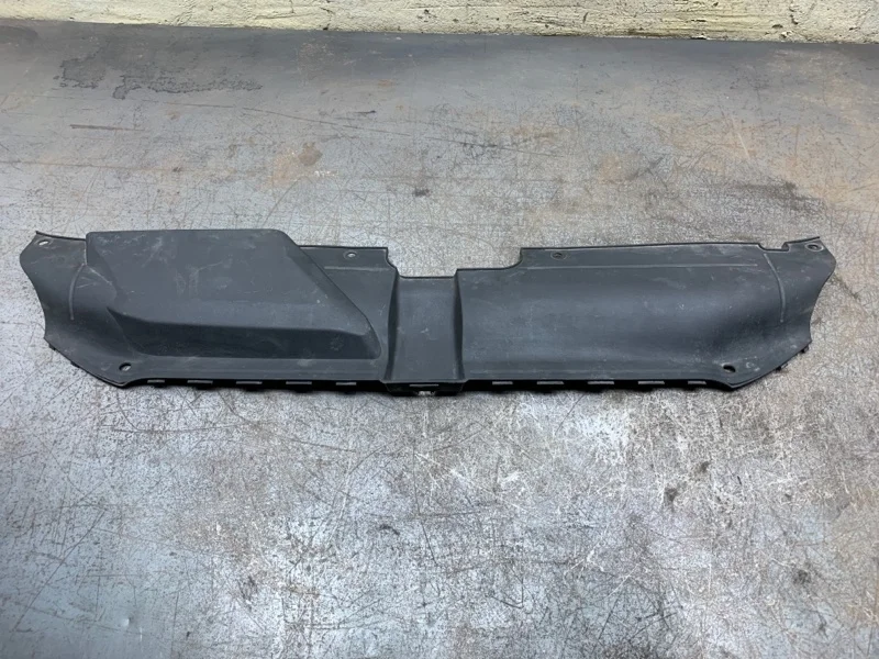 Накладка замка капота AUDI A4 2008 8K0807081 УНИВЕРСАЛ CAGA