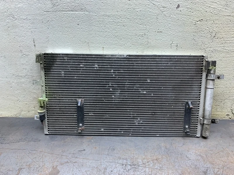 Радиатор кондиционера AUDI A4 2008 8K0260403AF УНИВЕРСАЛ CAGA