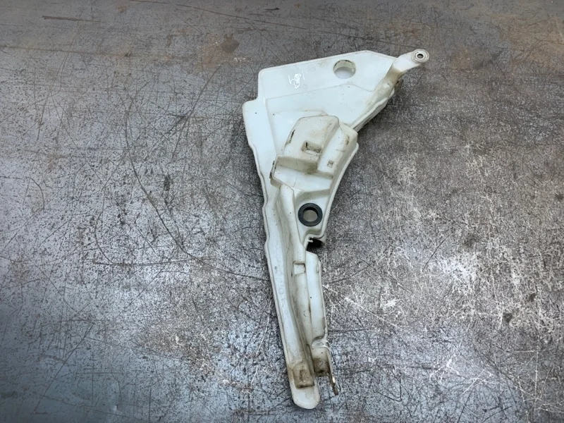 Бачок омывателя AUDI A6 2005 4F0955453 УНИВЕРСАЛ BPP