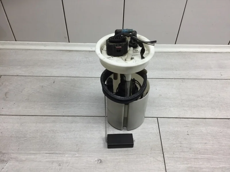 Насос топливный электрический Skoda Fabia 2011 6R0919051F УНИВЕРСАЛ CGPA