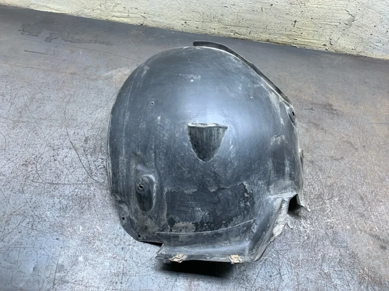 Защита крыла пластмассовая (подкрылок) Mercedes-Benz E-Class 2004 A2116981330 УНИВЕРСАЛ 646.961 30 164178, передняя левая