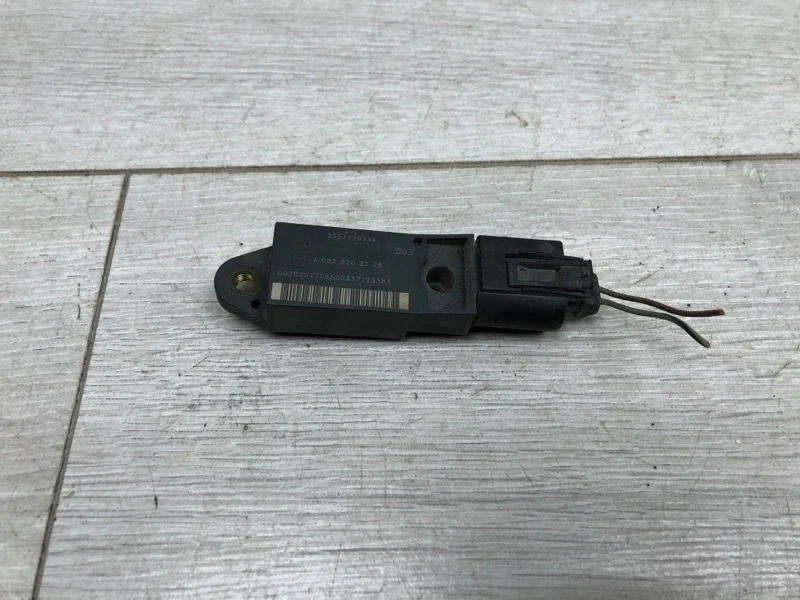Датчик удара Mercedes-Benz E-Class 2004 A0028202726 УНИВЕРСАЛ 646.961 30 164178