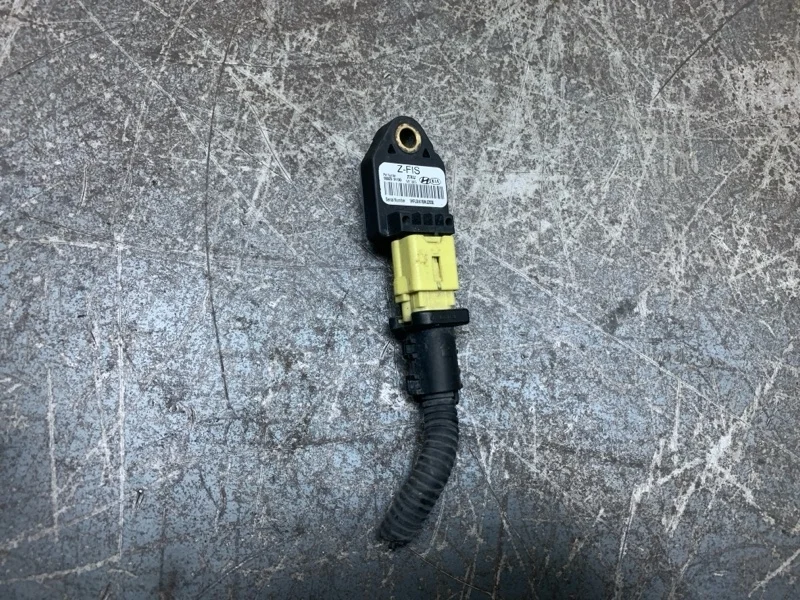 Датчик удара Hyundai I30 2008 959201H100 УНИВЕРСАЛ D4FB