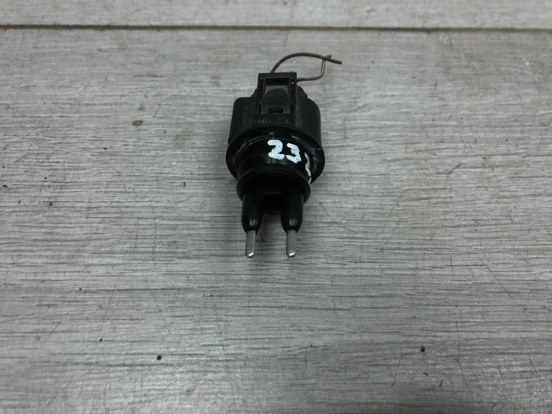 Датчик уровня жидкости омывателя VOLKSWAGEN GOLF 2010 7M0919376 ХЭТЧБЕК CAYB