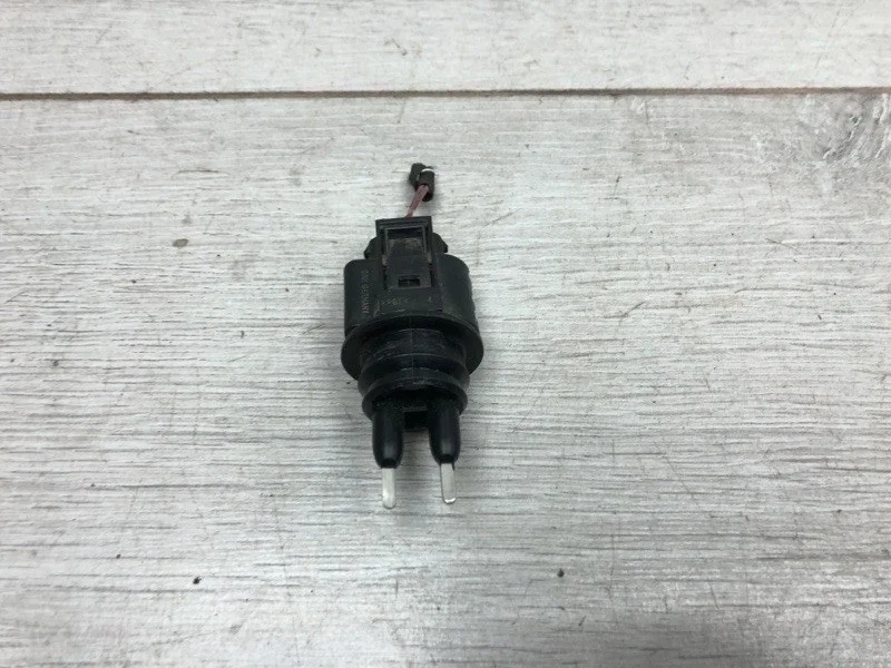 Датчик уровня бачка омывателя AUDI A3 2005 7M0919376 ХЭТЧБЕК BGU