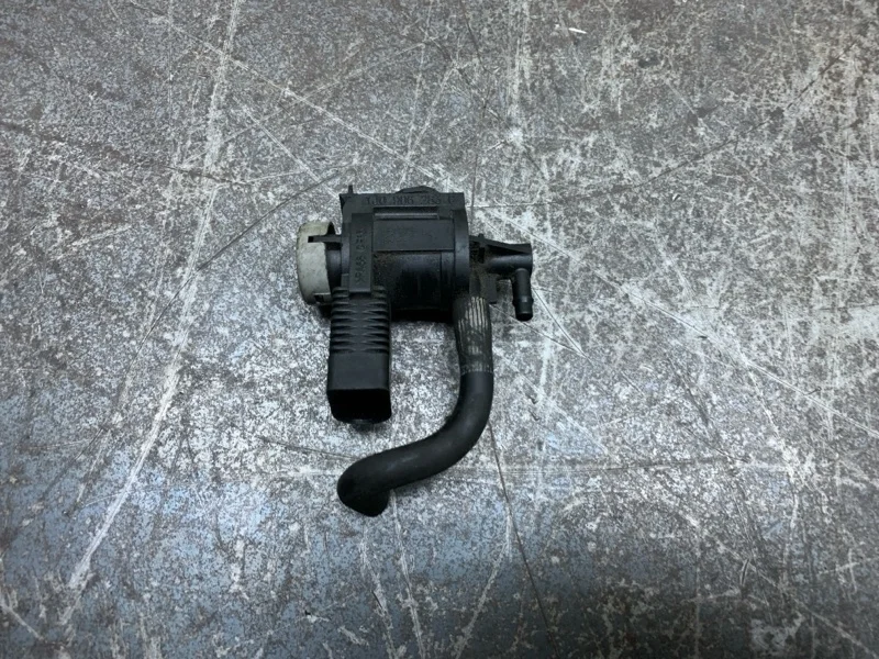 Клапан рециркуляции отработанных газов Audi A6 2005 1J0906283C УНИВЕРСАЛ BPP