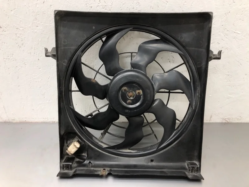 Вентилятор радиатора KIA CEE'D 2010 PA66GF17M21 УНИВЕРСАЛ D4FB