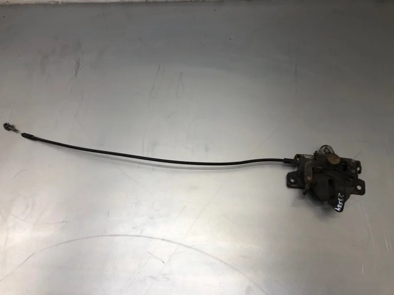 Замок капота KIA CEE'D 2010 811301H200 УНИВЕРСАЛ D4FB