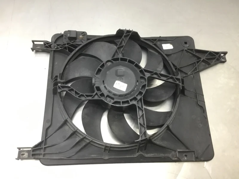 Вентилятор радиатора Nissan Qashqai 2011 21481JD21B КРОССОВЕР K9K 430