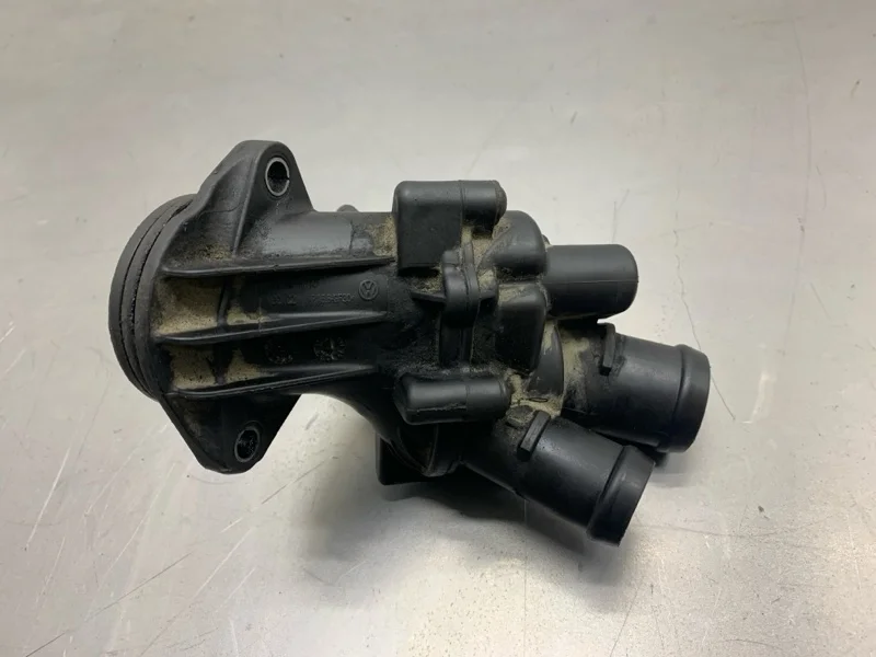 Термостат Volkswagen Transporter 5 2013 03L121111AF ФУРГОН CFCA