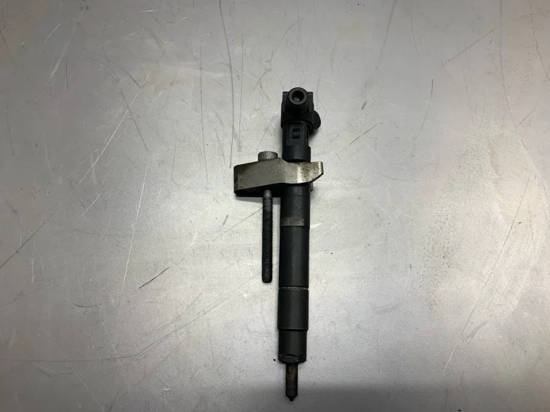 Форсунка топливная MERCEDES-BENZ Sprinter 2012 A6510704987 МИНИВЭН 651955