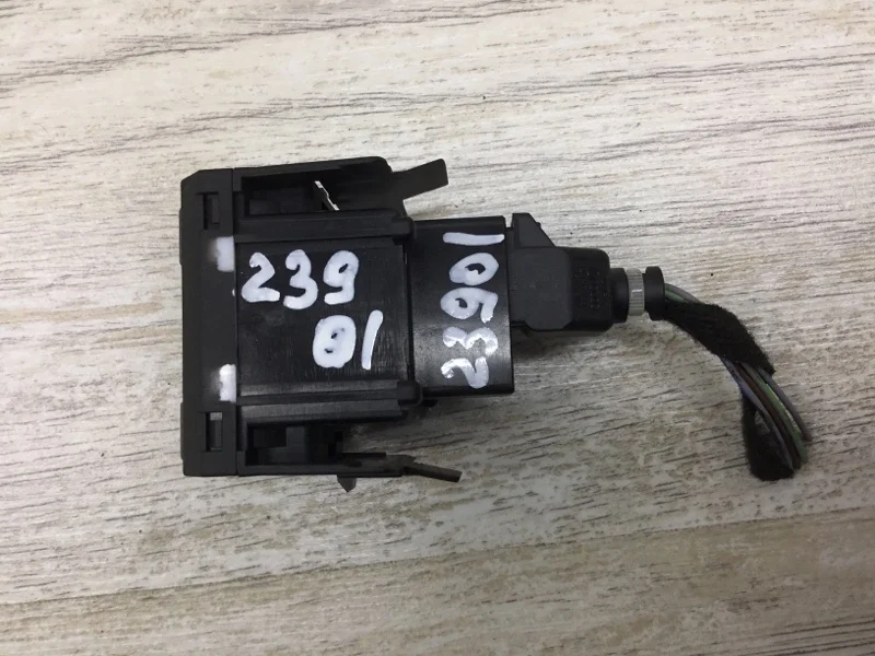 Кнопка регулировка фар SKODA OCTAVIA 2008 1Z0941333A УНИВЕРСАЛ BLS