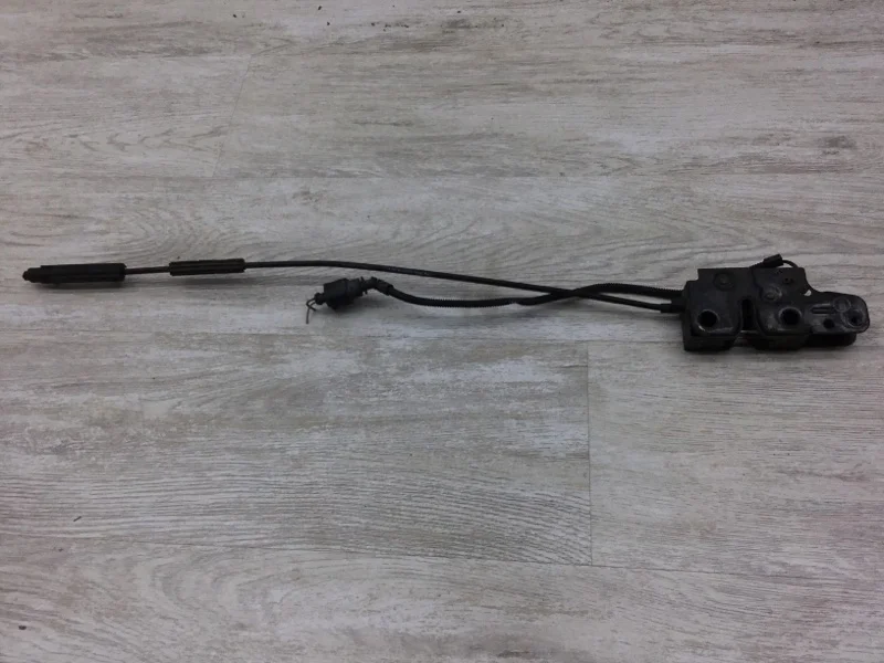 Замок капота VOLKSWAGEN PASSAT 2008 3C1823509G УНИВЕРСАЛ BLS
