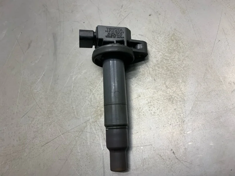 Катушка зажигания Toyota Prius Hybrid 2005 9091902240 ХЭТЧБЕК 1NZFXE