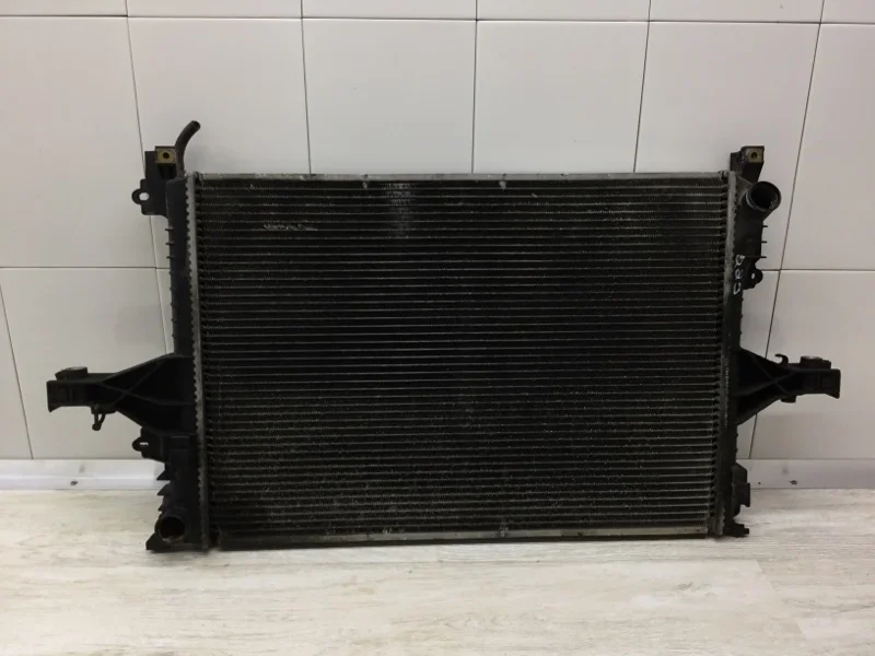 Радиатор охлаждения Volvo V70 2000 31319056 УНИВЕРСАЛ D5252T