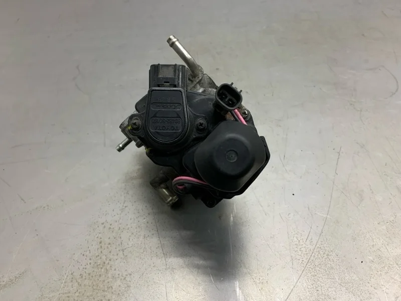 Дроссельная заслонка TOYOTA PRIUS HYBRID 2005 2203021020 ХЭТЧБЕК 1NZFXE