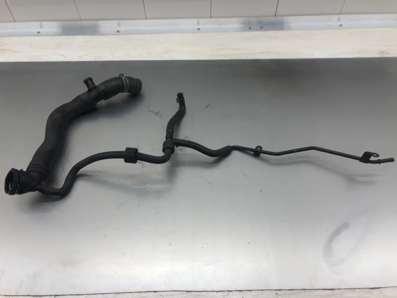 Патрубок термостата VOLKSWAGEN TIGUAN 2009 3C0122291 КРОССОВЕР CBAB