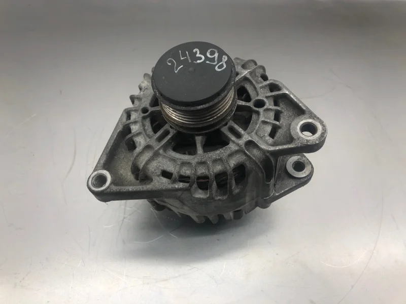 Генератор KIA CEE'D 2010 373002A600 УНИВЕРСАЛ D4FB