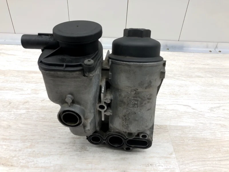 Корпус масляного фильтра VOLVO V70 2005 80677920 УНИВЕРСАЛ D5244T