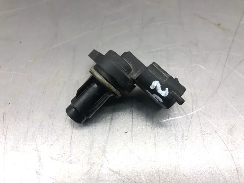 Датчик положения распредвала HYUNDAI VELOSTER 2011 393502B030 ХЭТЧБЕК G4FD GDI