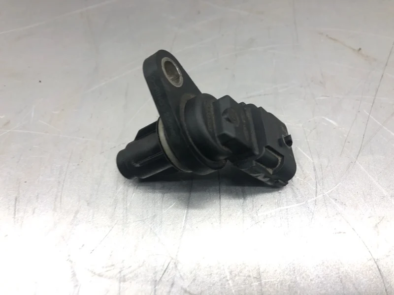 Датчик положения распредвала HYUNDAI VELOSTER 2011 393502B030 ХЭТЧБЕК G4FD GDI