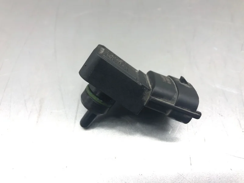 Датчик давления воздуха HYUNDAI VELOSTER 2011 393002B100 ХЭТЧБЕК G4FD GDI