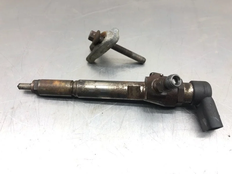 Форсунка топливная Nissan Qashqai 2009 1660000Q0P КРОССОВЕР K9K 430