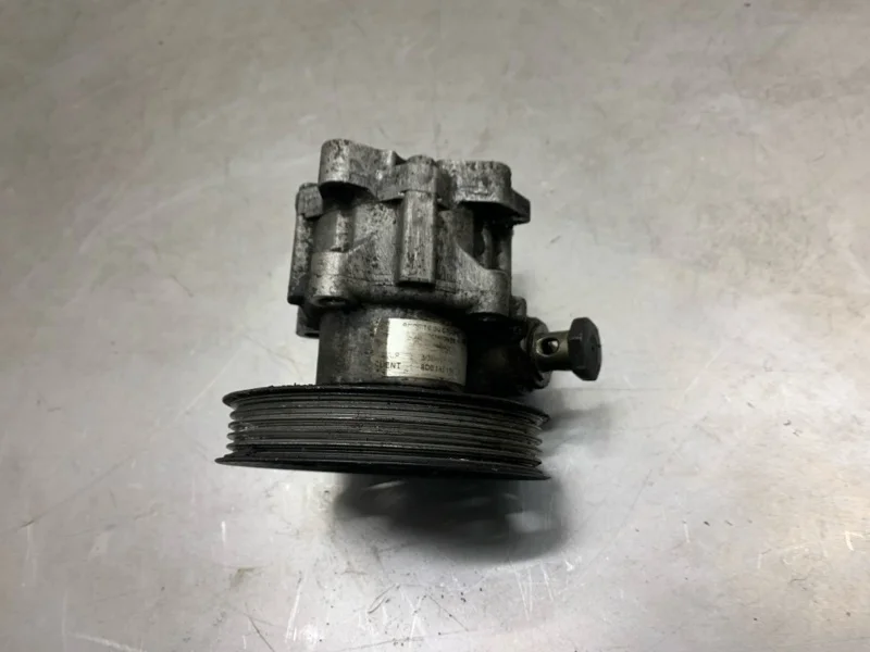 Насос гидроусилителя руля Audi A4 2001 8D0145156 УНИВЕРСАЛ AWX