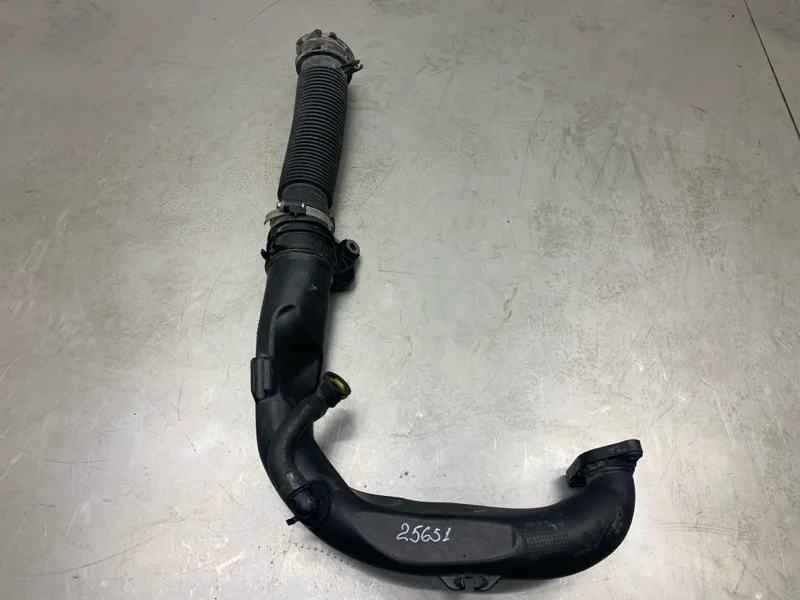 Патрубок турбины Nissan Qashqai 2011 8200645723 КРОССОВЕР K9K 430