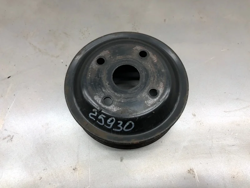 Шкив помпы Kia Sorento 2004 252214A000 КРОССОВЕР D4CB