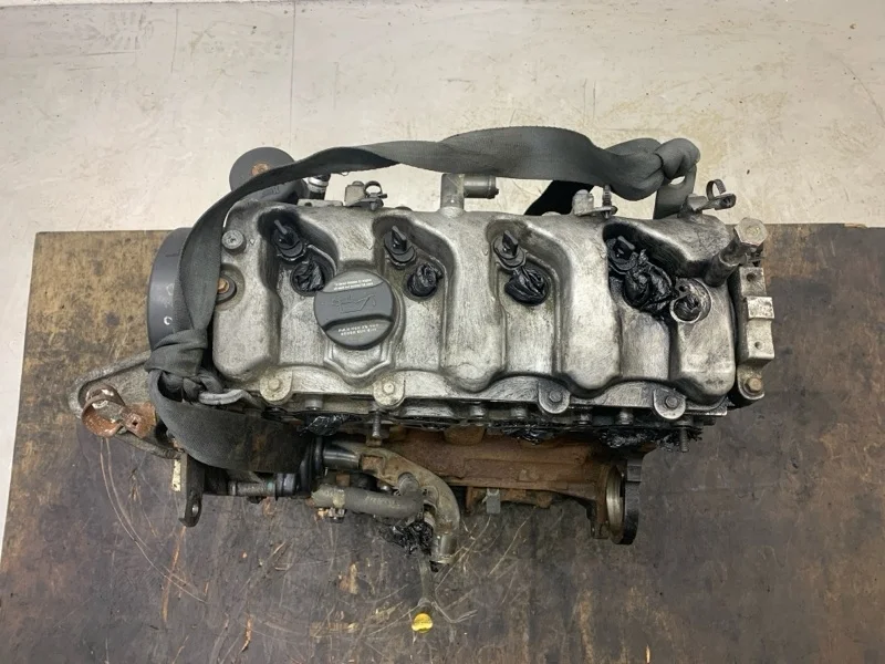 Двигатель ДВС голый столбик Kia Sportage 2005 KZ35202100A КРОССОВЕР D4EA