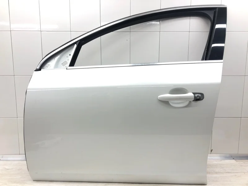 Дверь VOLVO V60 2015 32291064 УНИВЕРСАЛ D4162T, передняя левая
