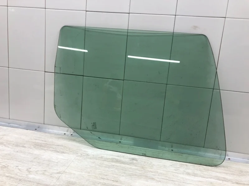 Стекло двери MERCEDES-BENZ Sprinter 2012 A9067250210 МИНИВЭН 651955, переднее левое