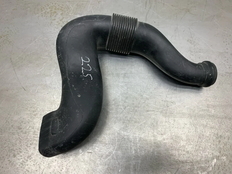 Воздуховод Skoda Fabia 2007 6Y0129618A ХЭТЧБЕК BZG