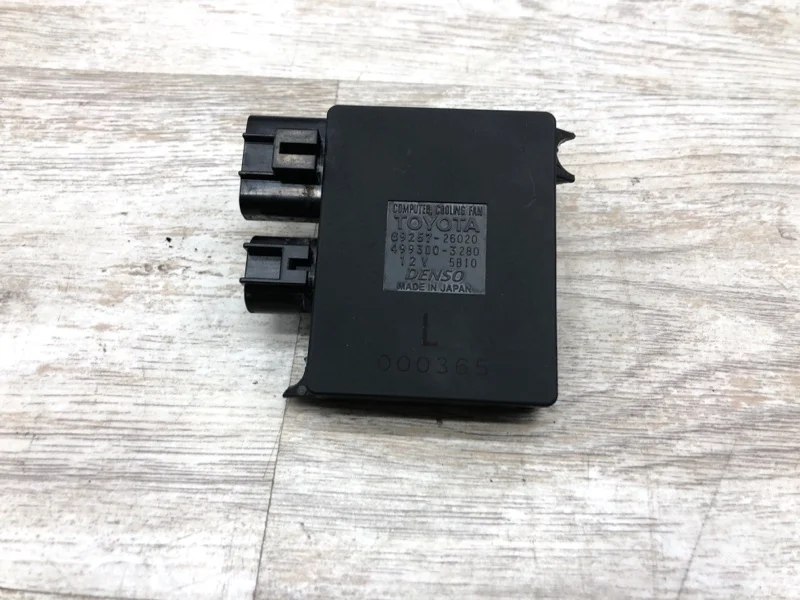 Блок управления вентилятором LEXUS RX350L/450HL 2018 8925726020 КРОССОВЕР 2GRFXS